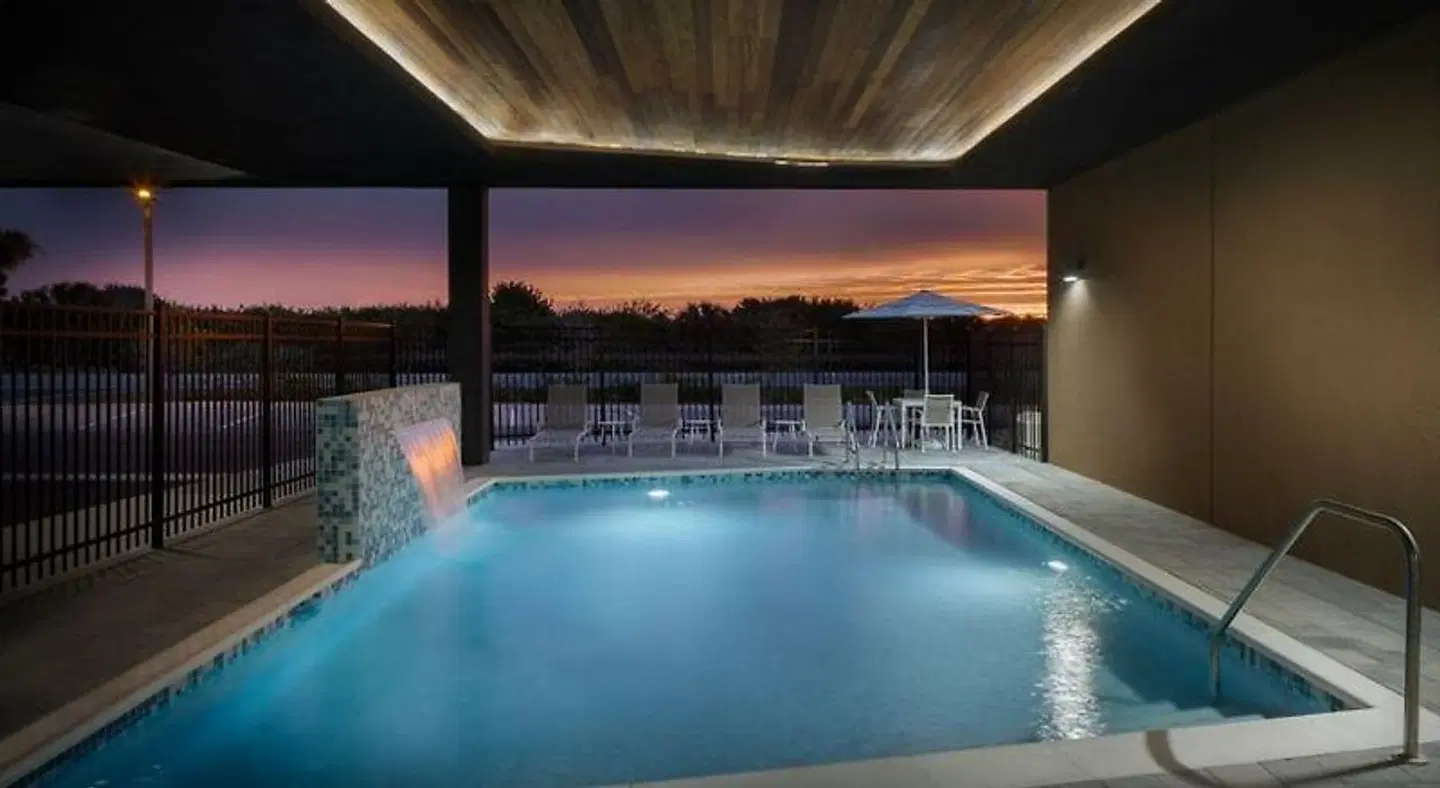 Fairfield by Marriott Inn and Suites Melbourne Hallenbad