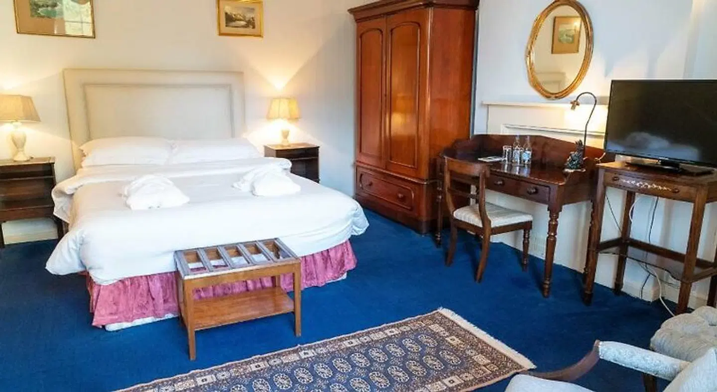 Castle Grove Country House ROOM_EXAMPLE
