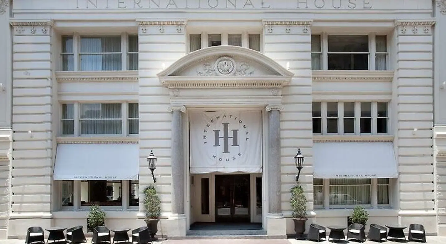 International House Hotel EXTERIOR
