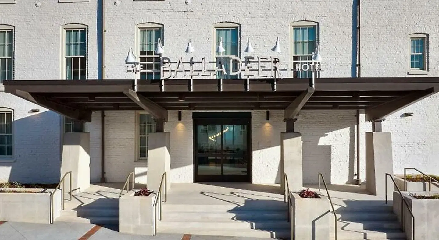 The Balladeer Hotel, Mount Airy, a Tribute Portfolio Hotel Terrasse