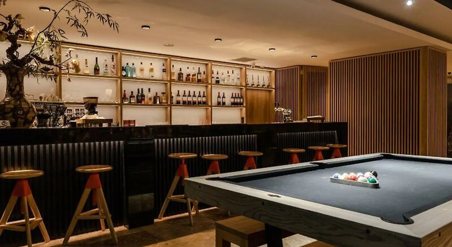 Shanghai Holland Bar