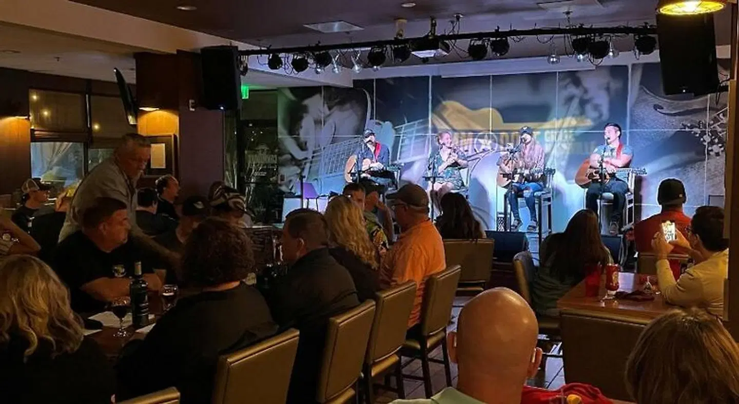 Holiday Inn Nashville-Vanderbilt (Dwtn) by IHG Restaurant
