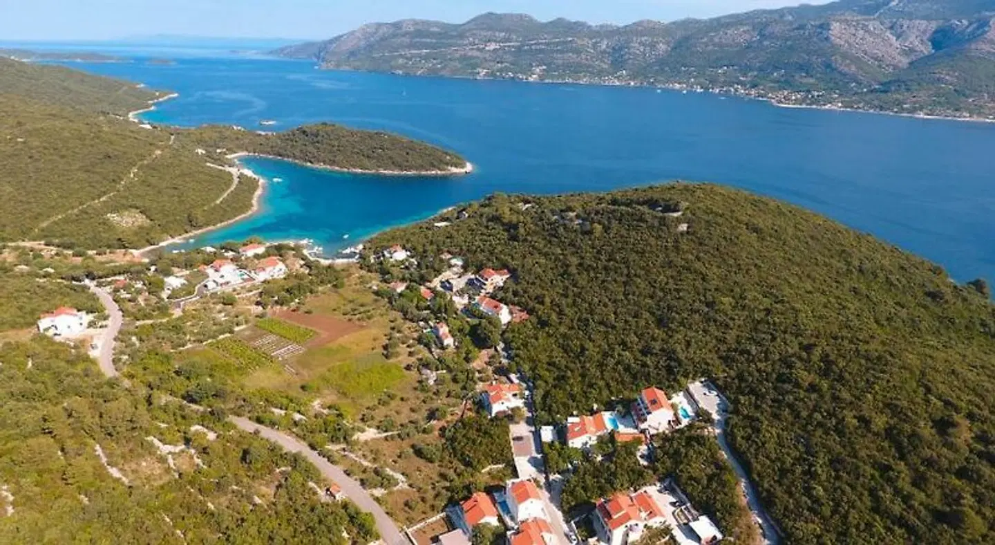 Villa Castello LANDSCAPE