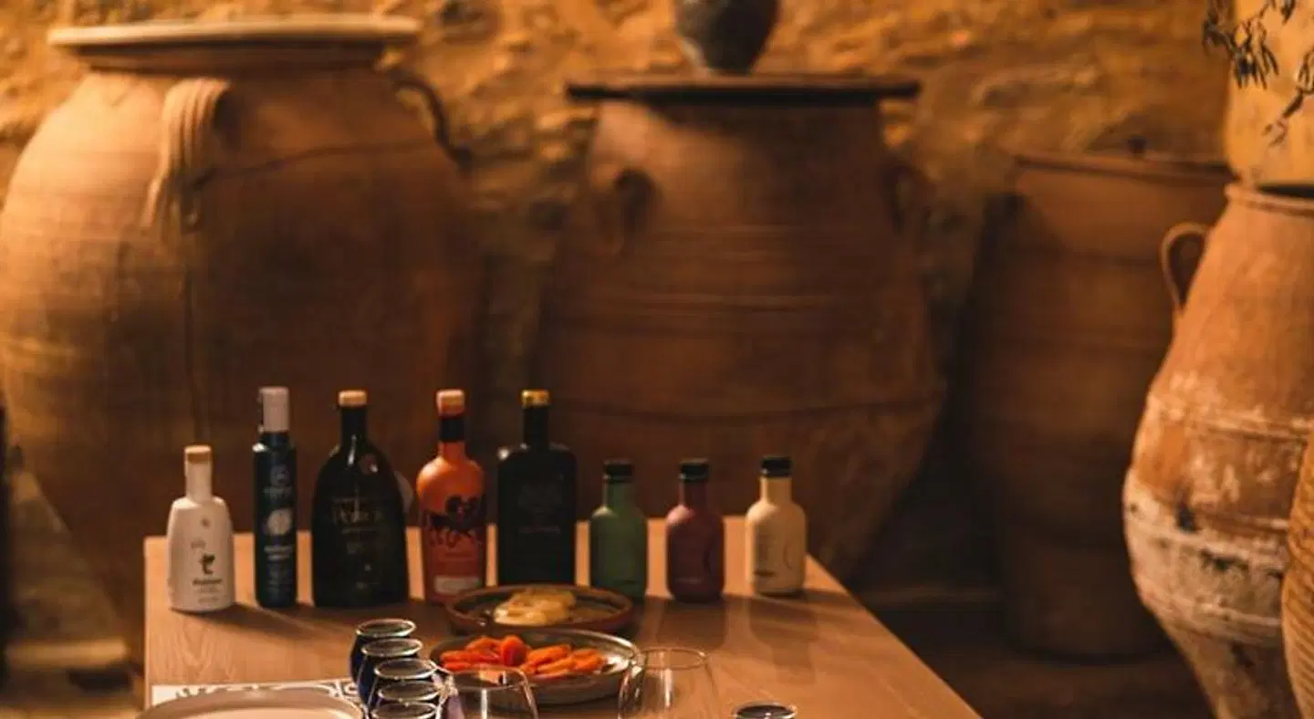 Kapsaliana Village Bar