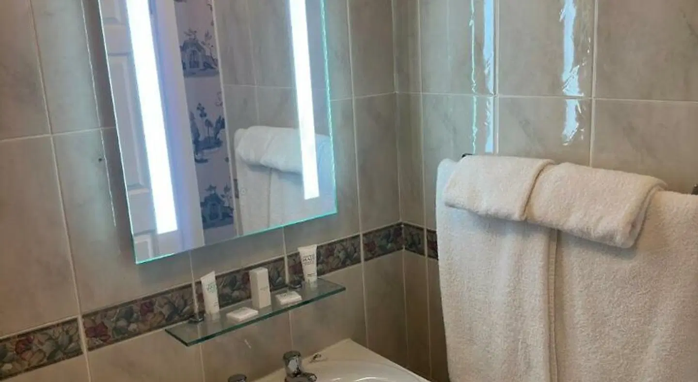 Long Quay House Badezimmer