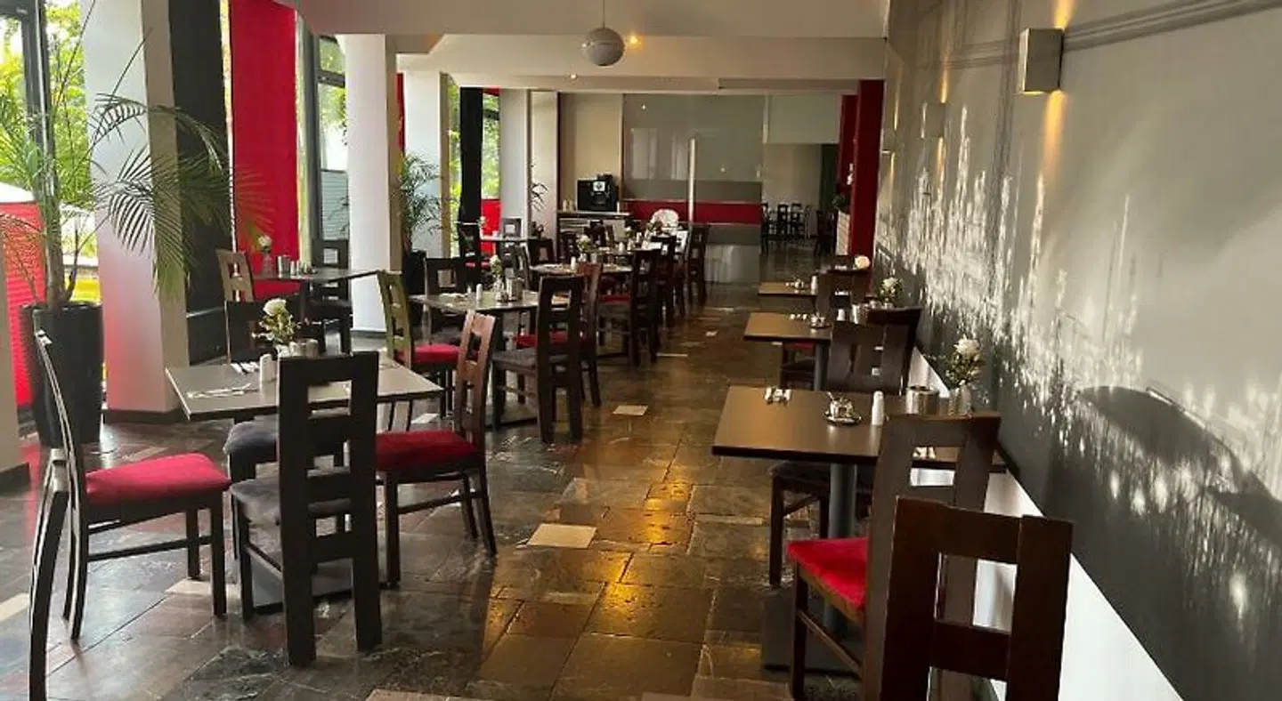 SKYHOTEL Merseburg Restaurant
