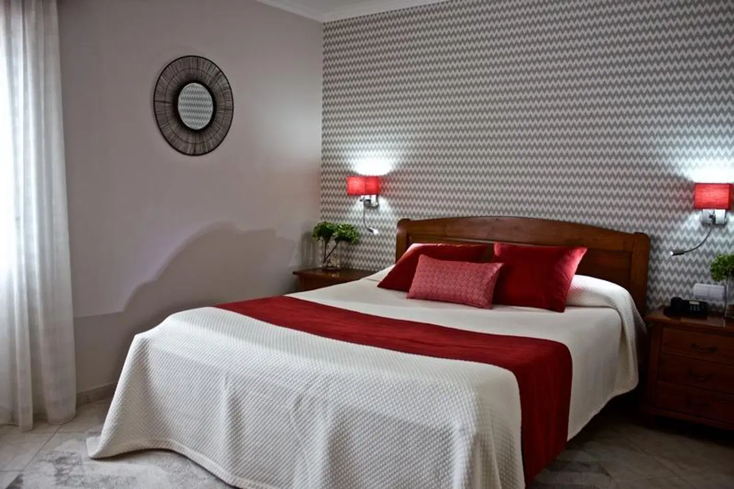 Neptuno ROOM_EXAMPLE