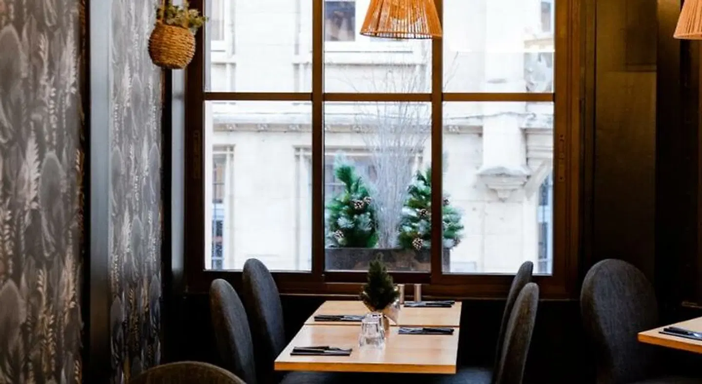 Les Initiés Restaurant