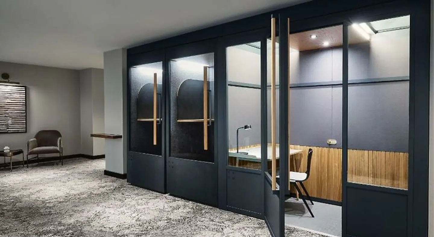 AC Hotel by Marriott Kansas City Downtown ROOM_EXAMPLE