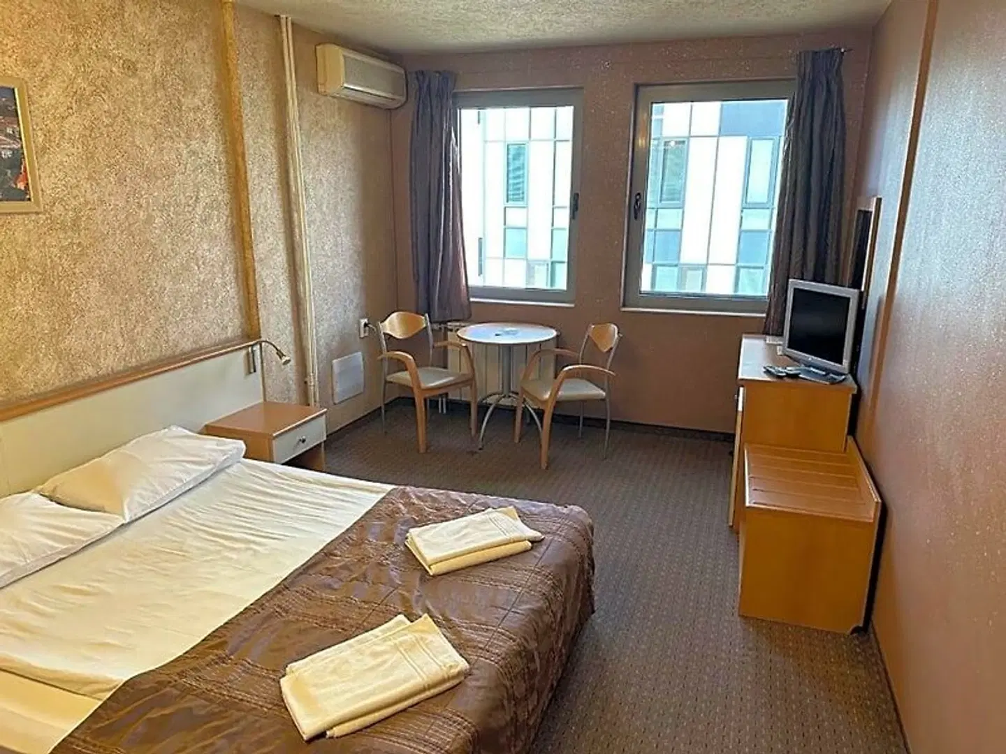 Brod ROOM_EXAMPLE