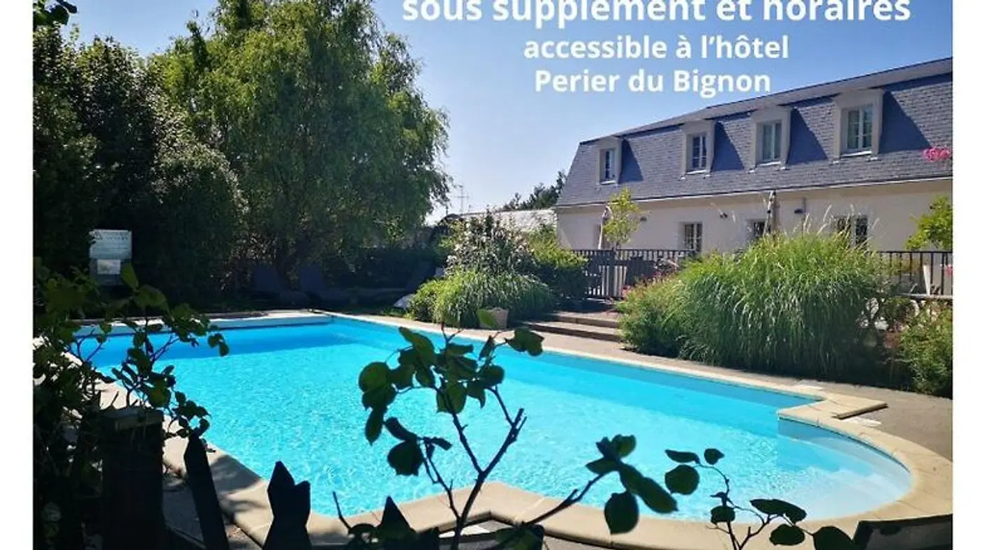 Le Petit Perier OUTDOOR_POOL