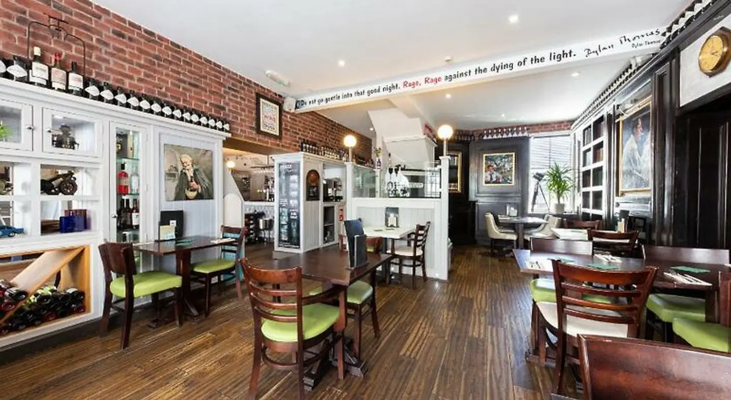 Snooze Bar