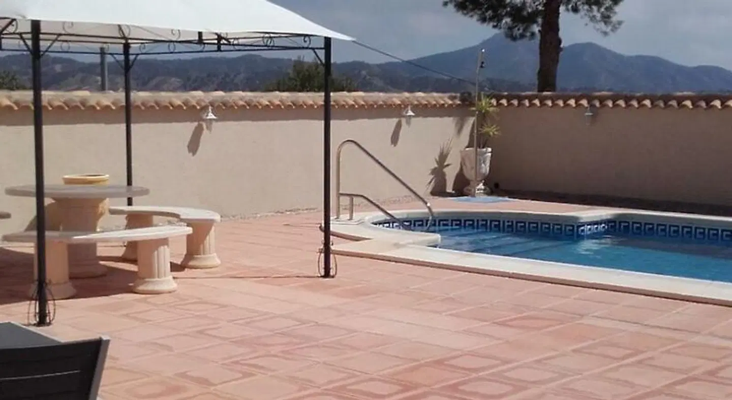 B&B Los Zuecos OUTDOOR_POOL