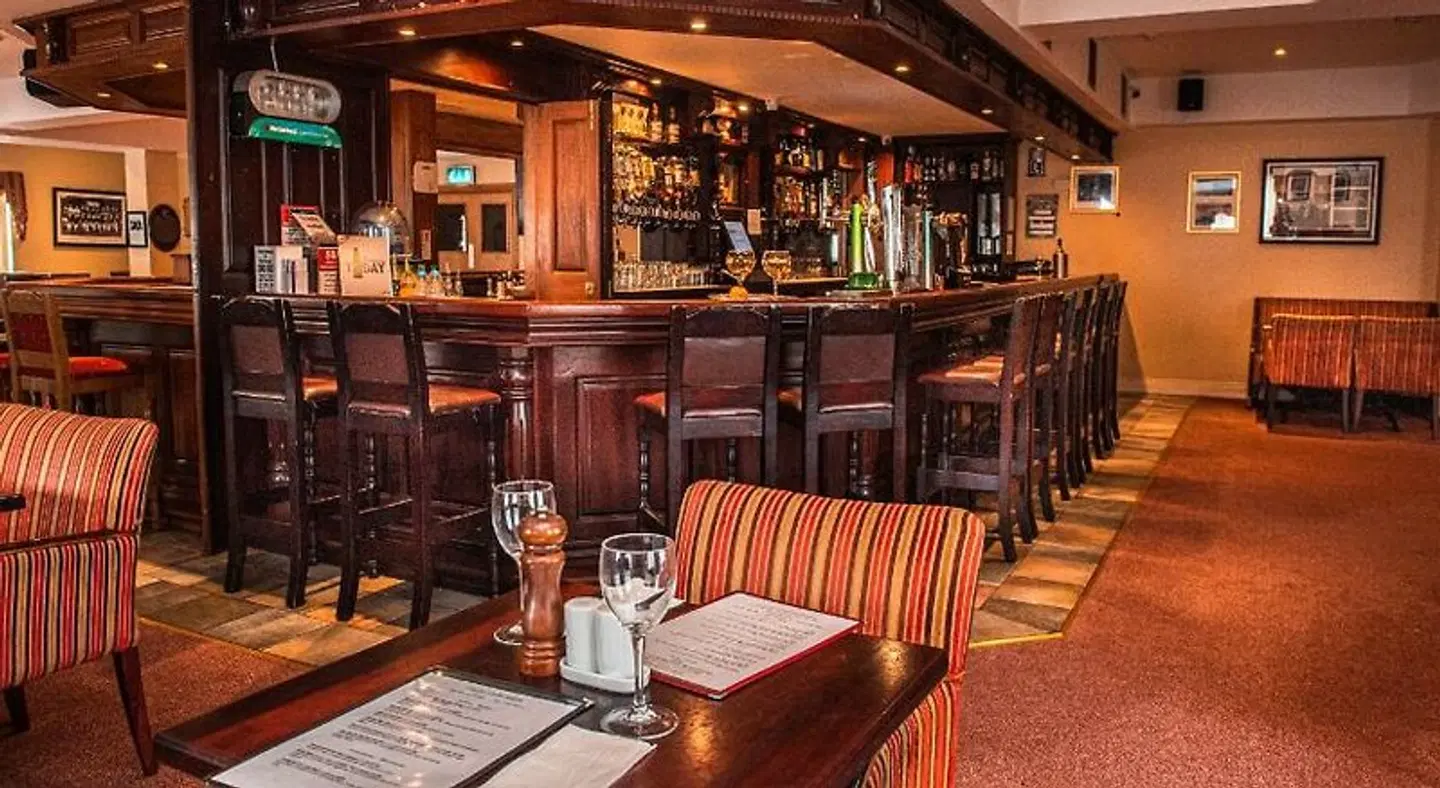 Ostán Loch Altan Bar