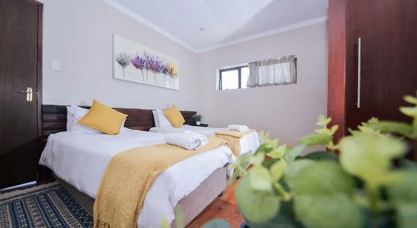 Royal Palms Guest House ROOM_EXAMPLE