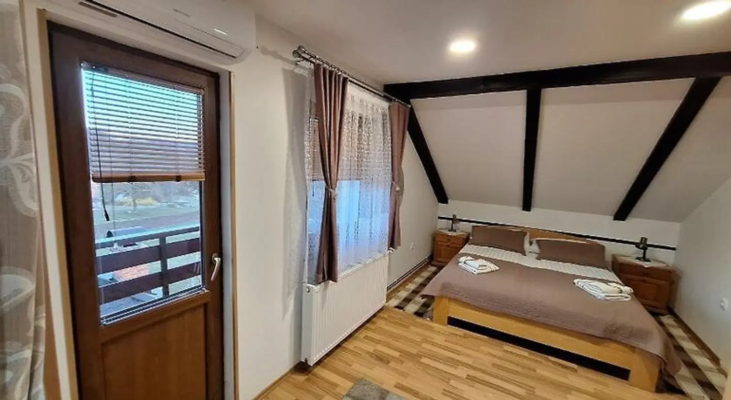 Guest House Family Varda ROOM_EXAMPLE
