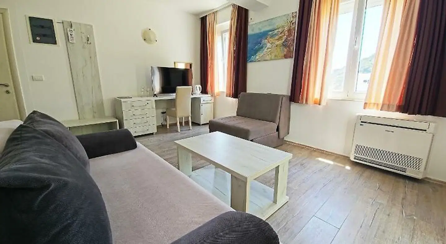 Apartments Art ROOM_EXAMPLE