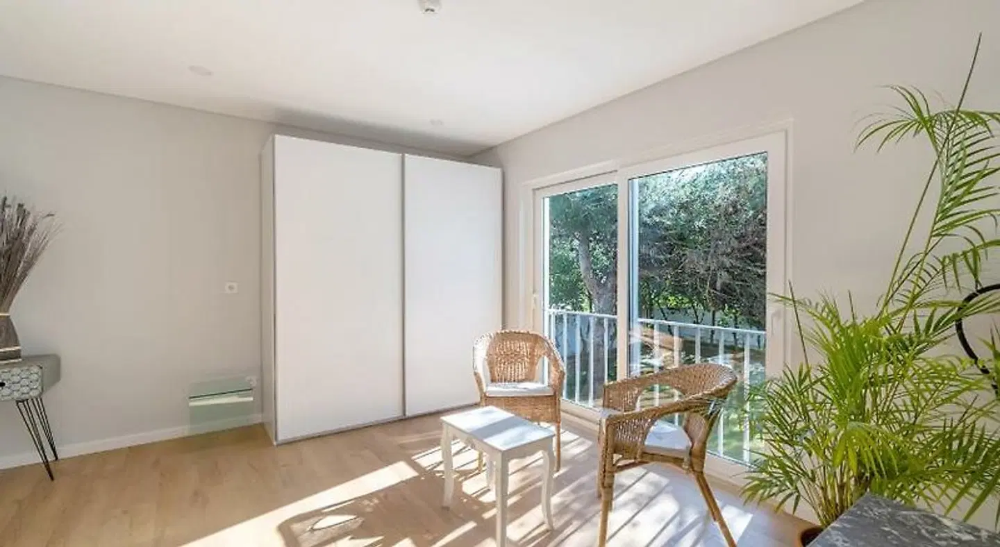 Silver Seahorse Garden Retreat ROOM_EXAMPLE
