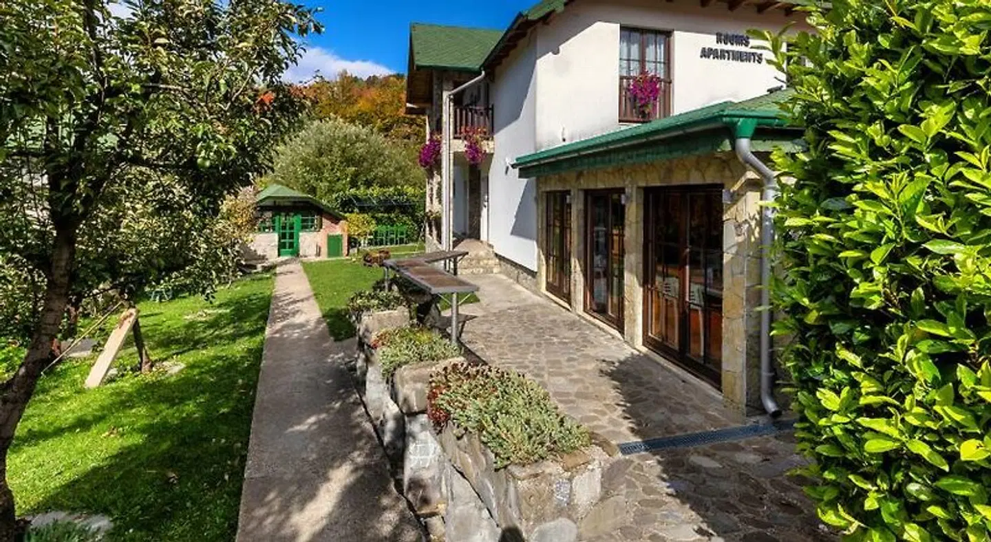 Rooms and Apartments Mirovi' EXTERIOR