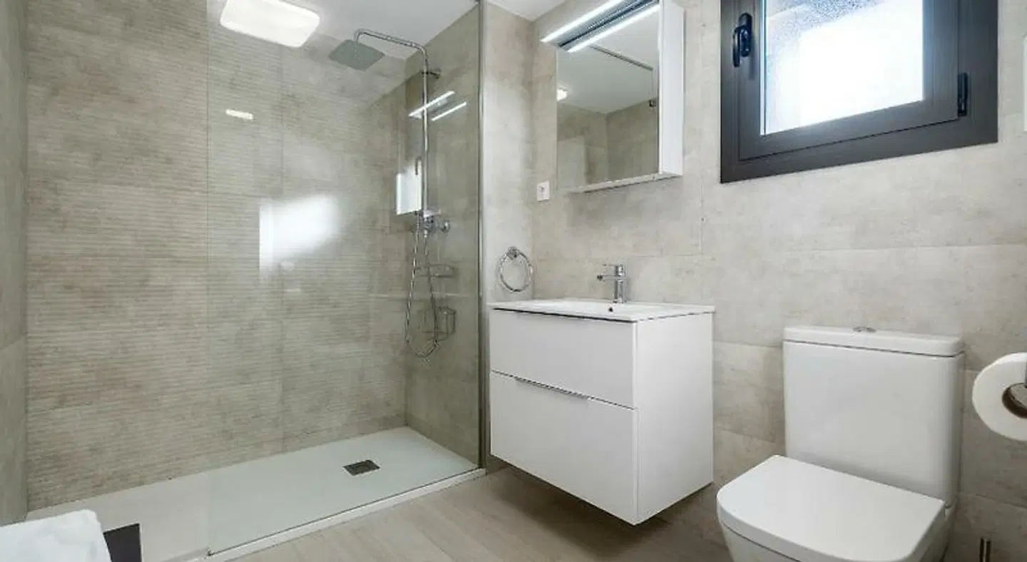 Hauzify I Apartaments Coral Badezimmer
