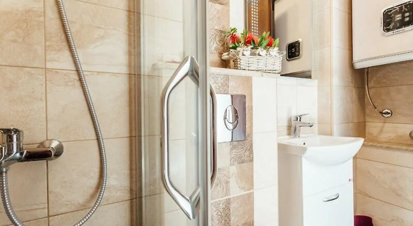 Apartmani Belvedere Badezimmer