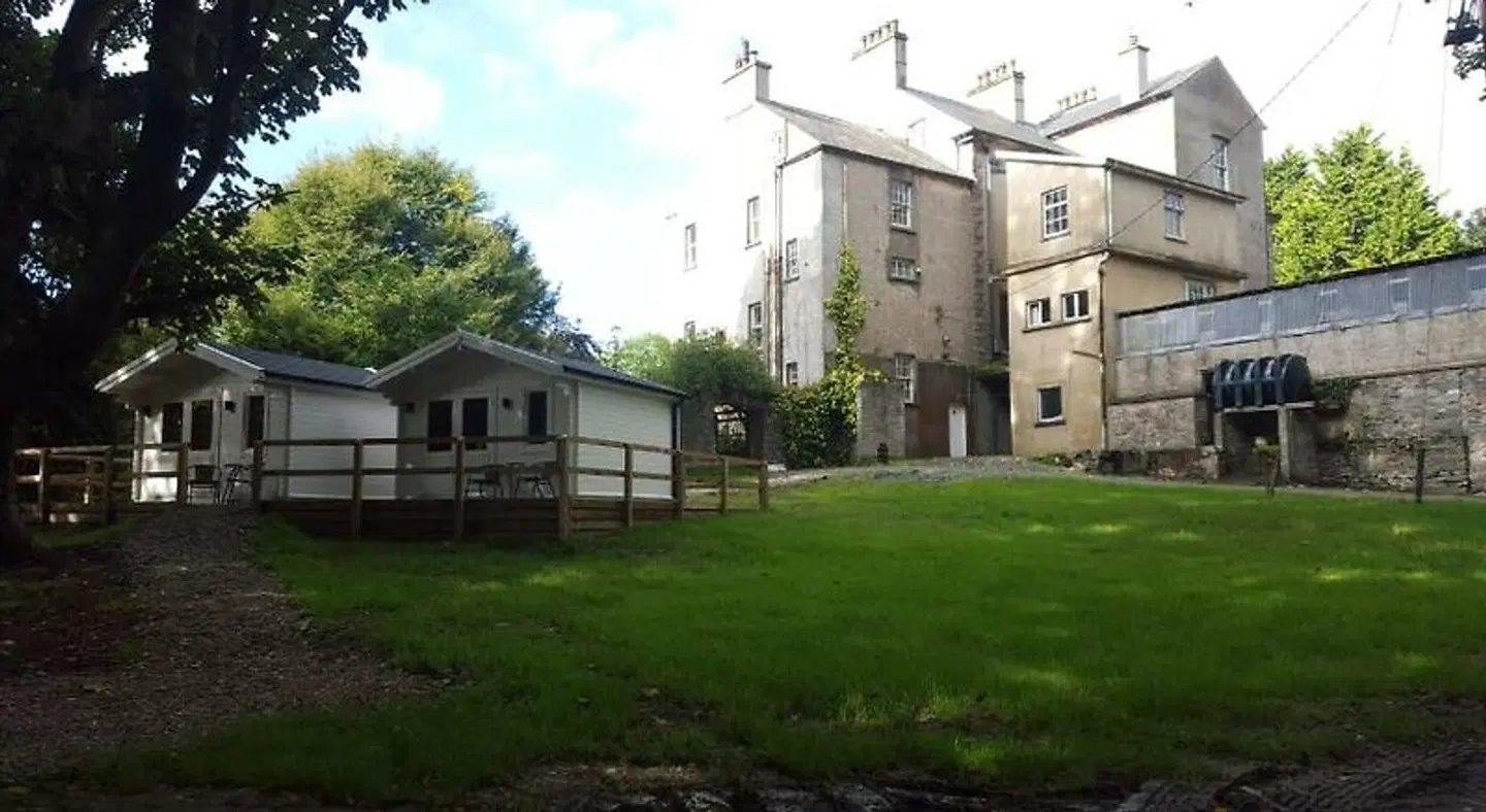 Dunmore Gardens EXTERIOR