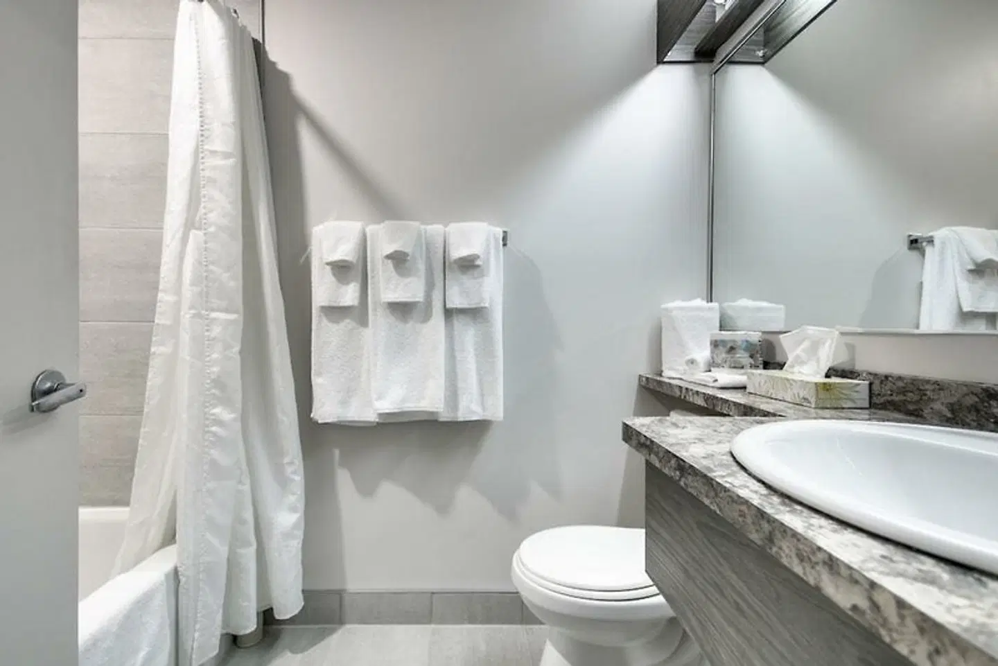 Hôtel Marineau à Shawinigan Badezimmer