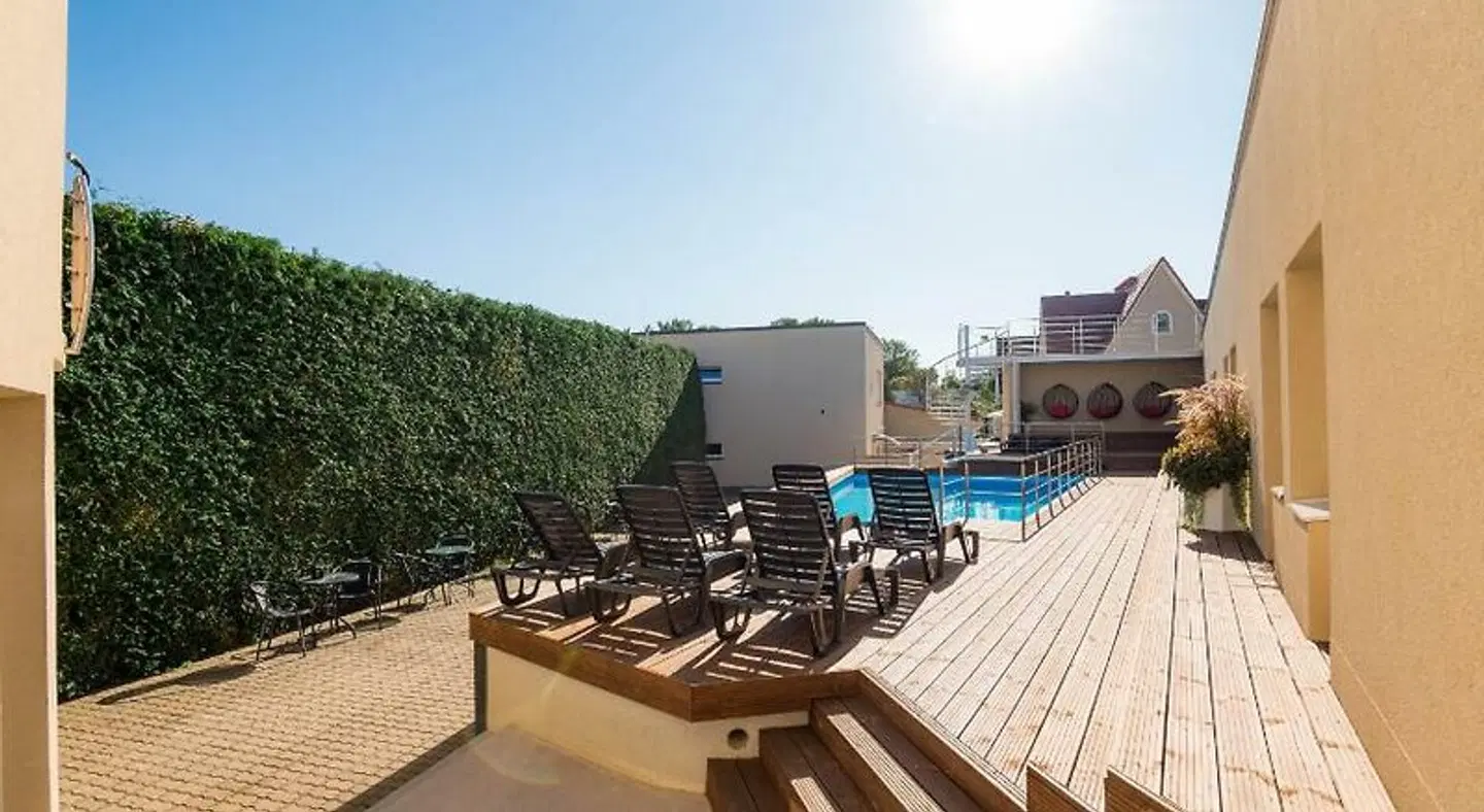 Hotel Vesiroos Terrasse