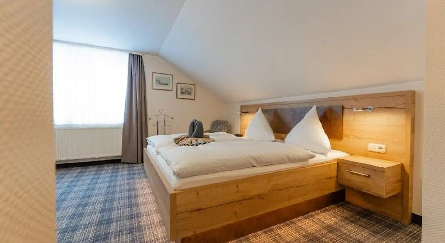 Hotel Zur Aussicht ROOM_EXAMPLE