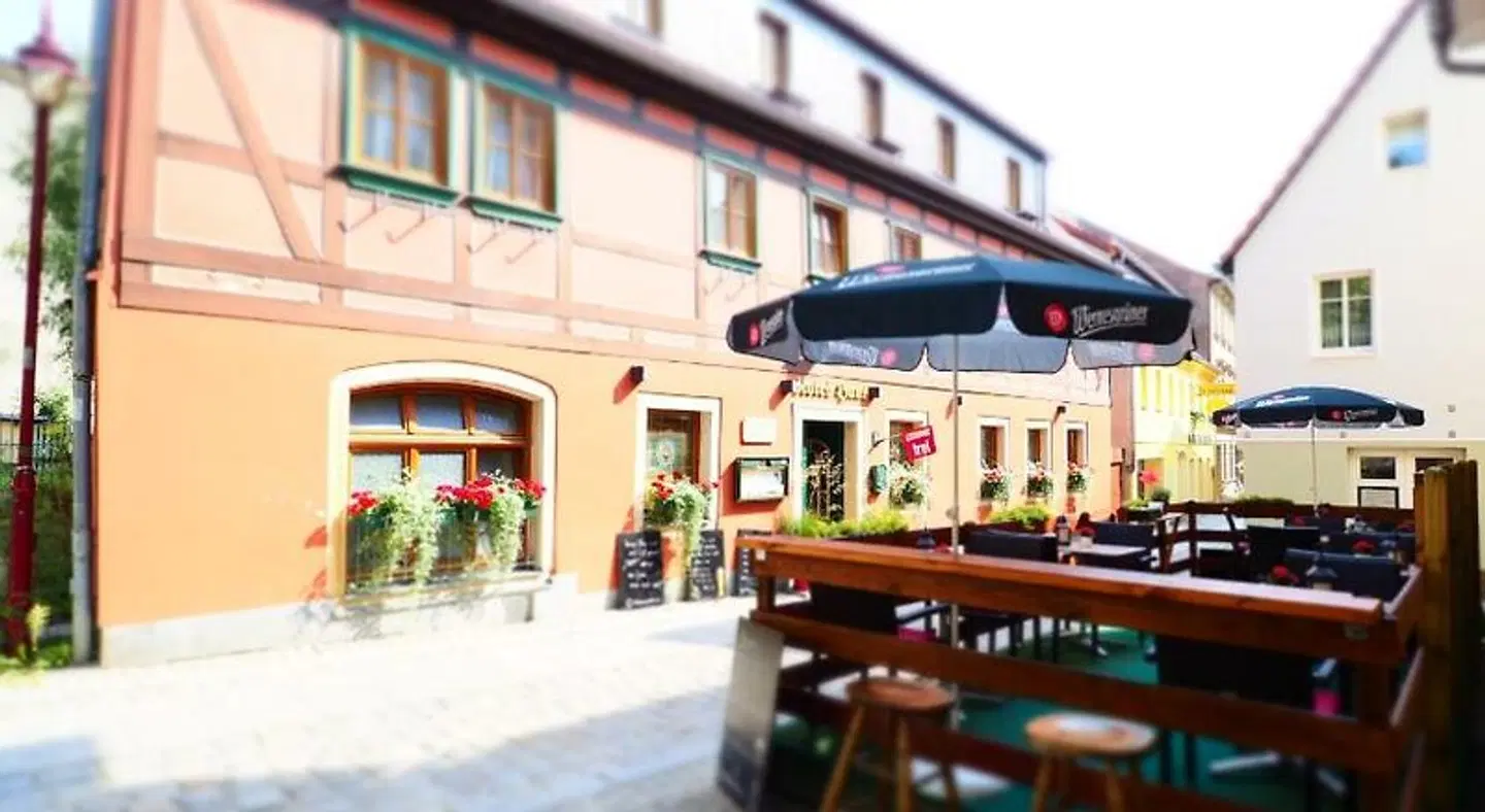 Zum Roten Haus Terrasse