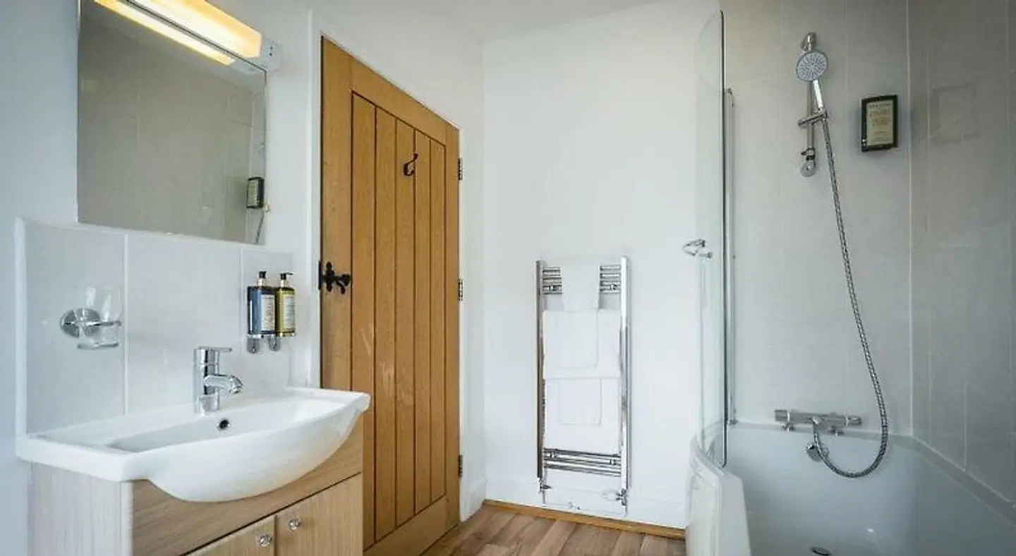 Kings Arms Hotel Badezimmer