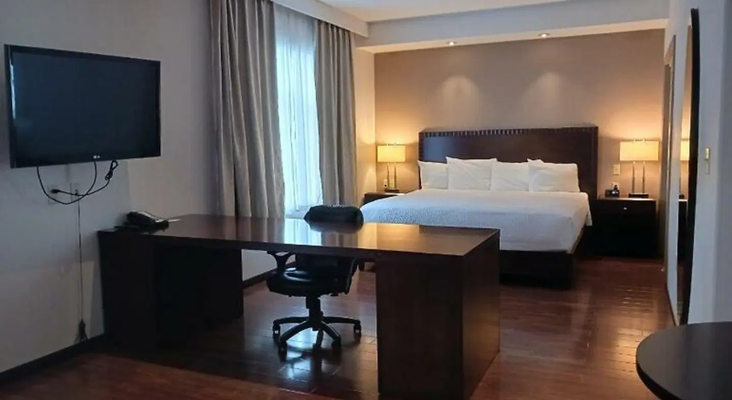 Days Inn & Suites by Wyndham Fort Saskatchewan ROOM_EXAMPLE