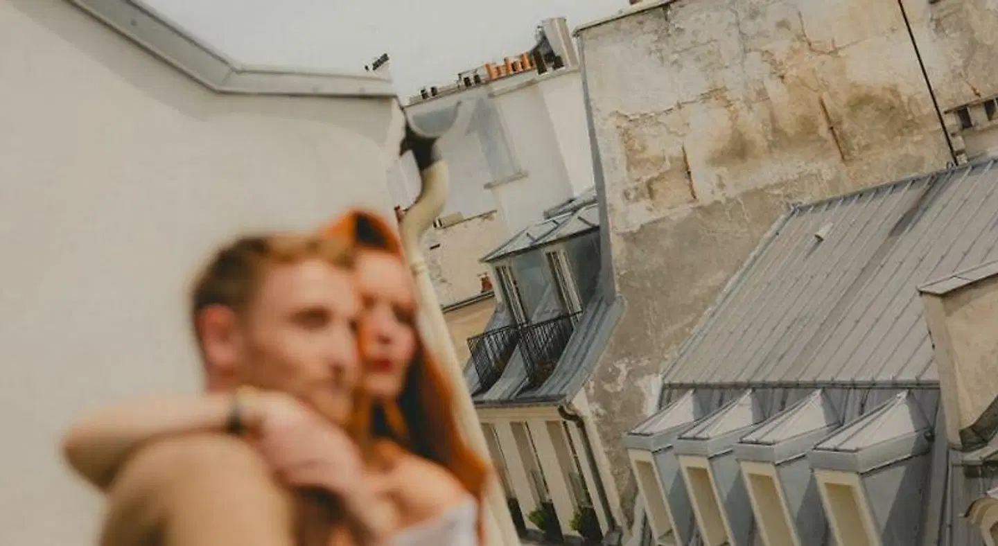 Le Petit Paris PEOPLE