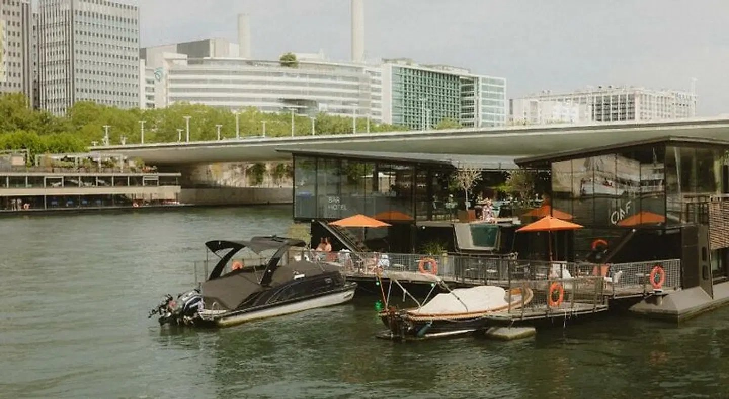 Hotel OFF Paris Seine EXTERIOR