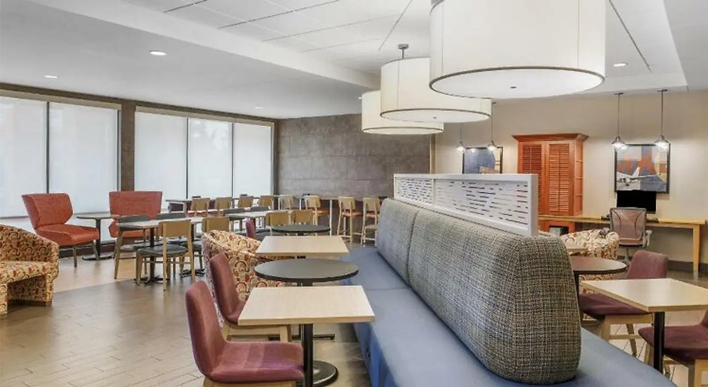 Home2 Suites by Hilton Milwaukee Airport ROOM_EXAMPLE