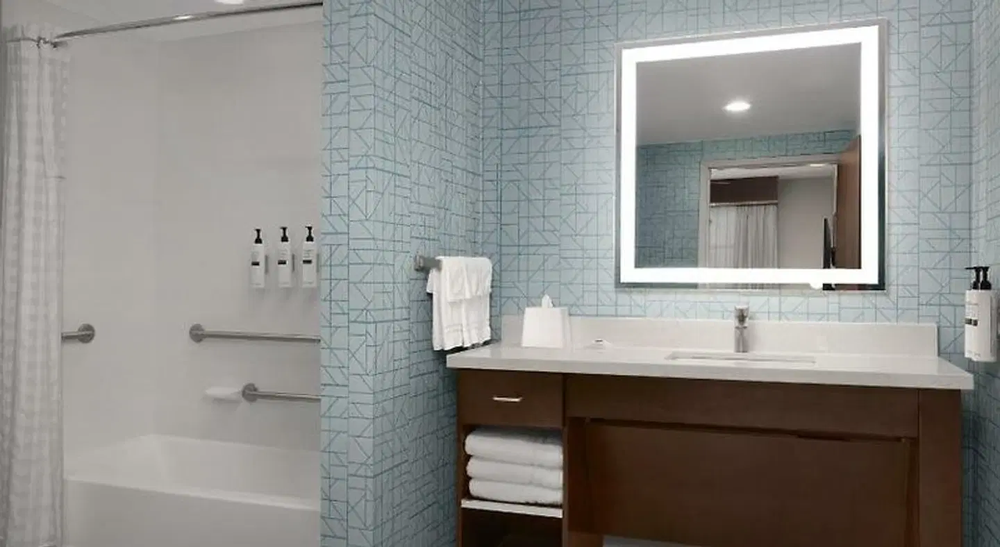 Homewood Suites by Hilton Mobile I-65/Airport Blvd, AL Badezimmer