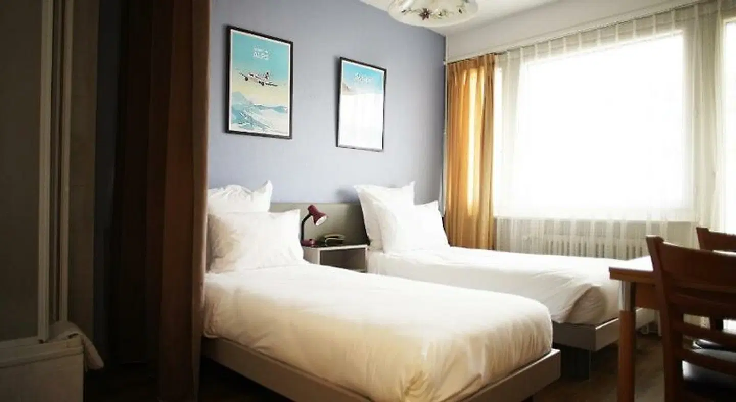 Carmen ROOM_EXAMPLE