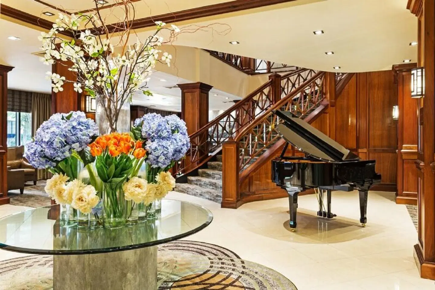Crowne Plaza Hotel Knoxville by IHG LOUNGE_LOBBY