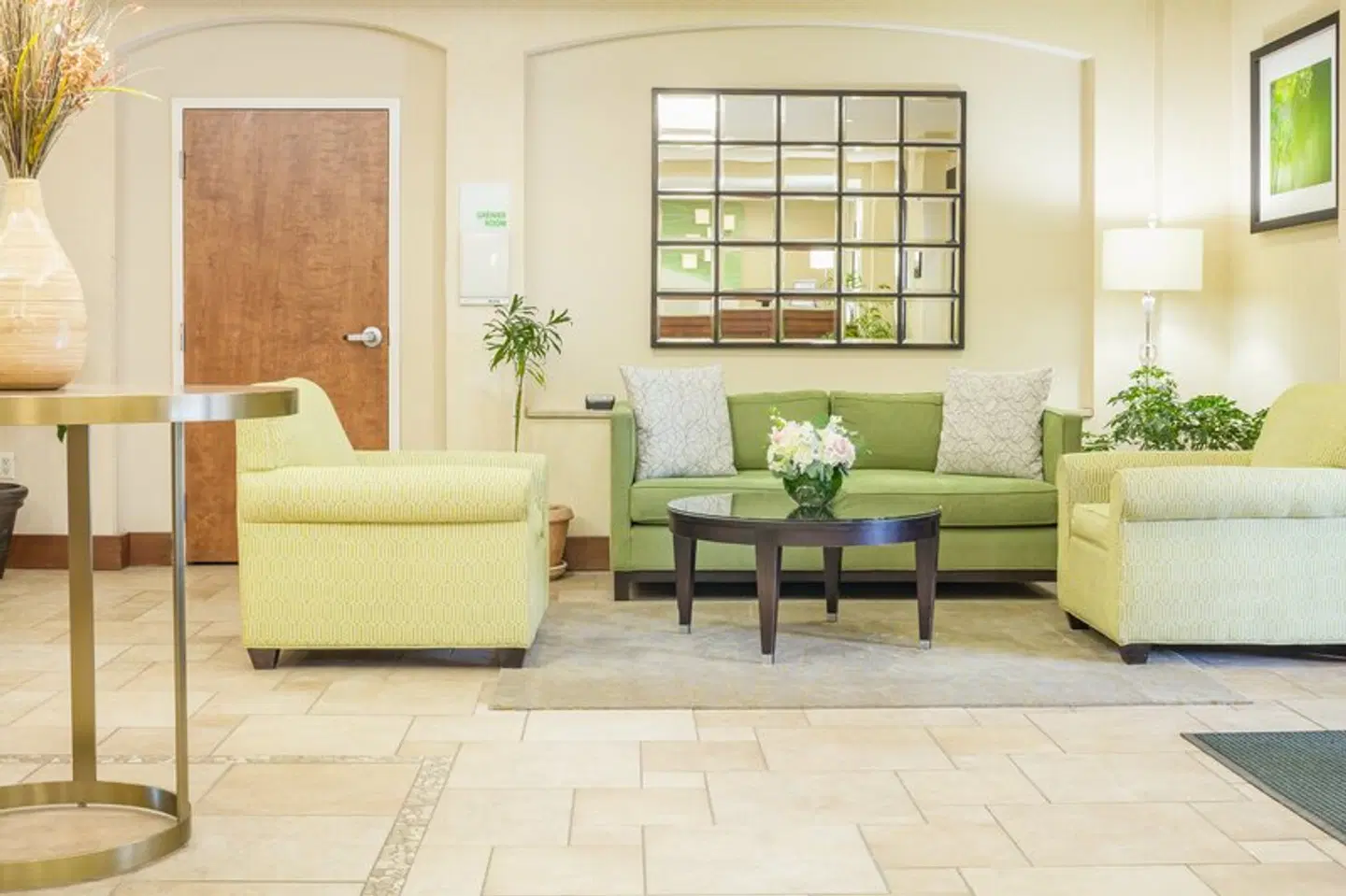 Holiday Inn Manchester Airport by IHG LOUNGE_LOBBY