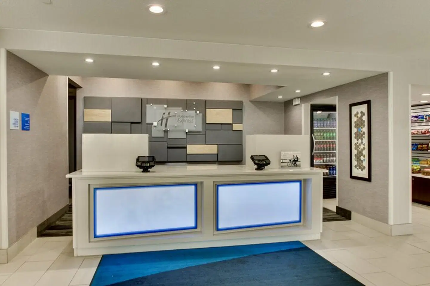 Holiday Inn Express Fishkill-Mid Hudson Valley by IHG LOUNGE_LOBBY