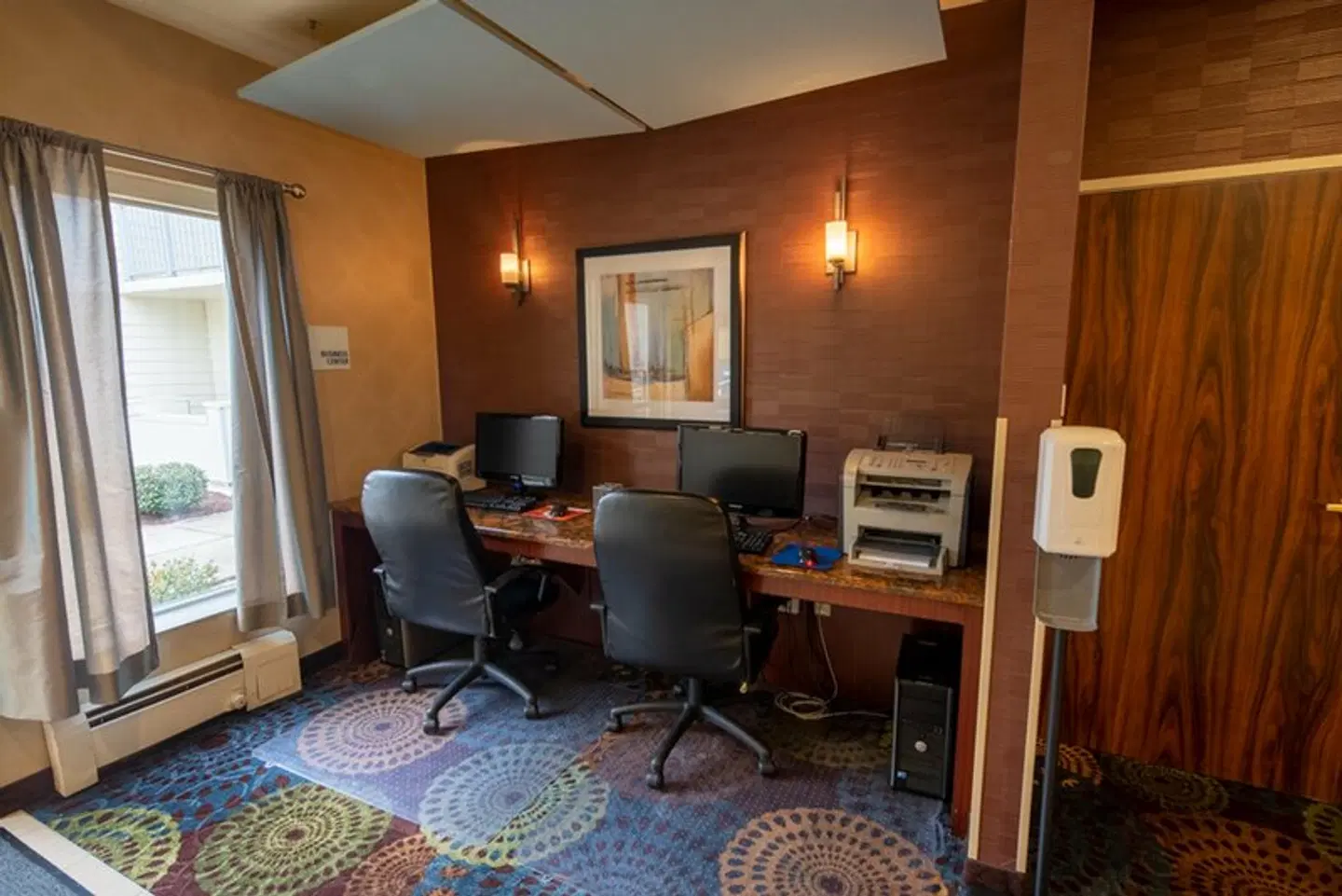 Holiday Inn Express & Suites Pittsburgh Airport by IHG ROOM_EXAMPLE