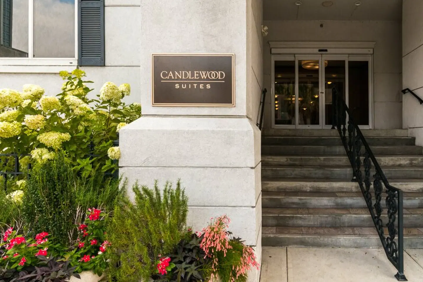 Candlewood Suites Mobile-Downtown by IHG EXTERIOR