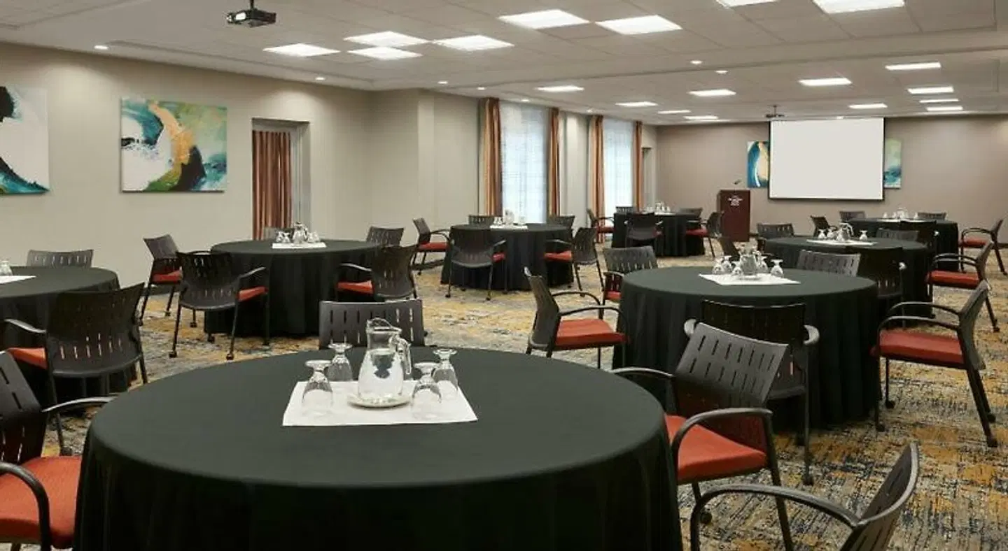 TownePlace Suites by Marriott Thunder Bay Restaurant
