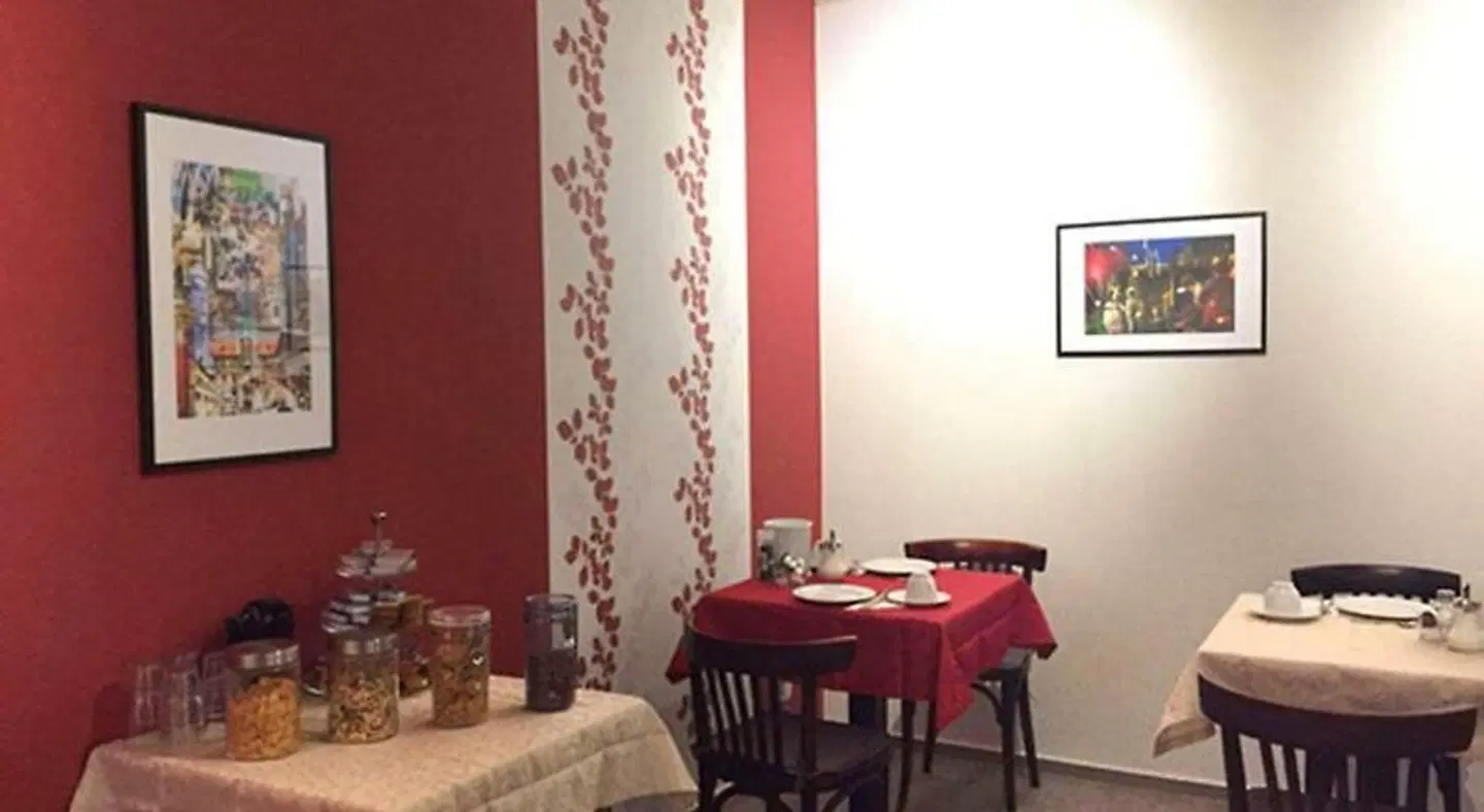 Pension Cafe Suzette ROOM_EXAMPLE