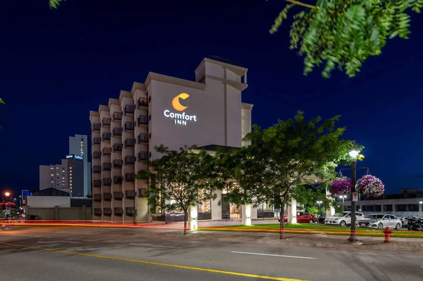 Comfort Inn Fallsview EXTERIOR