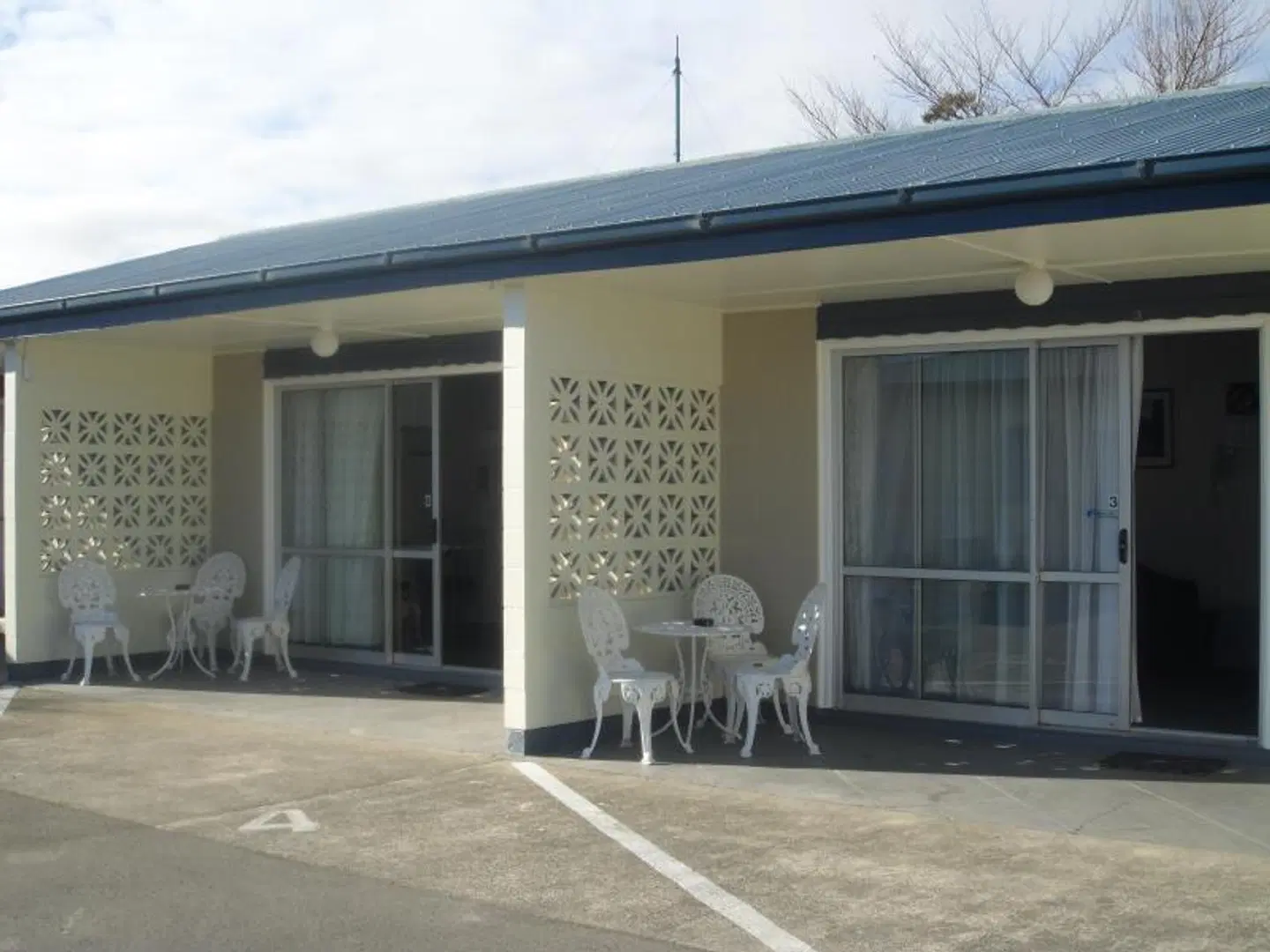 Aden Motel EXTERIOR