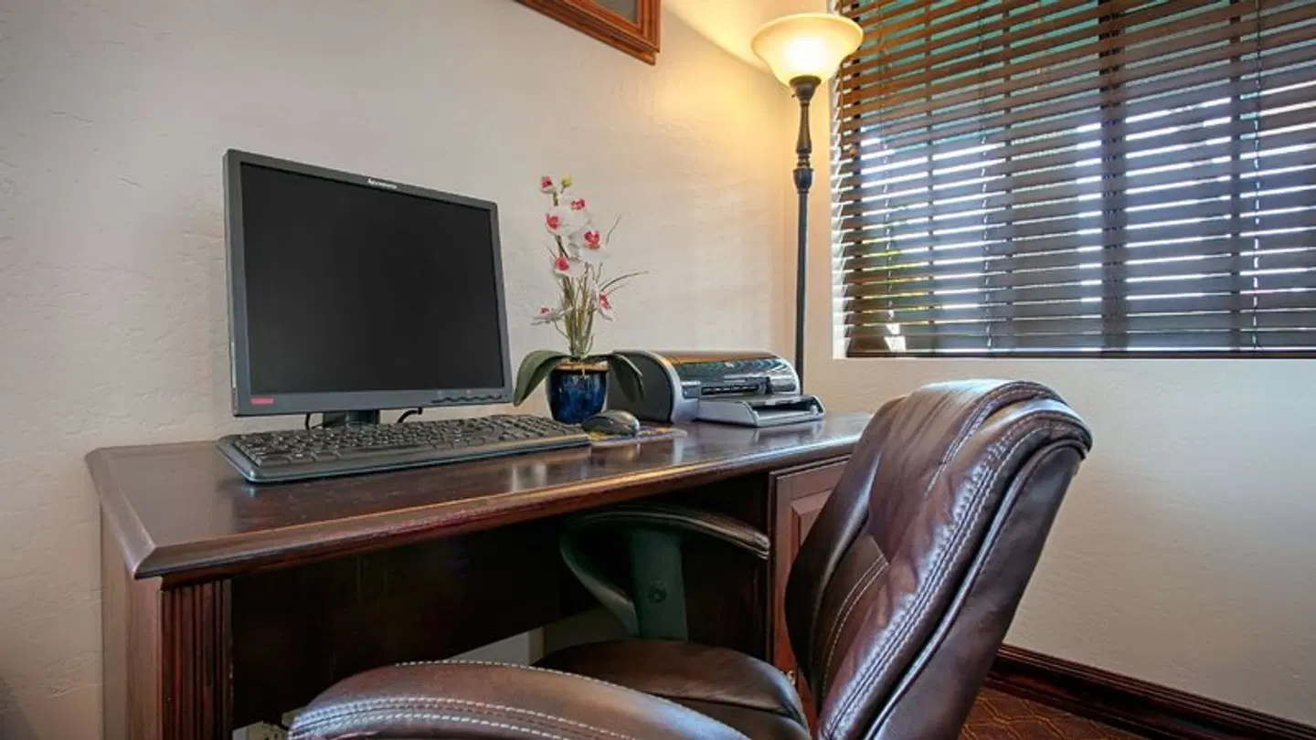 Best Western Superstition Springs ROOM_EXAMPLE