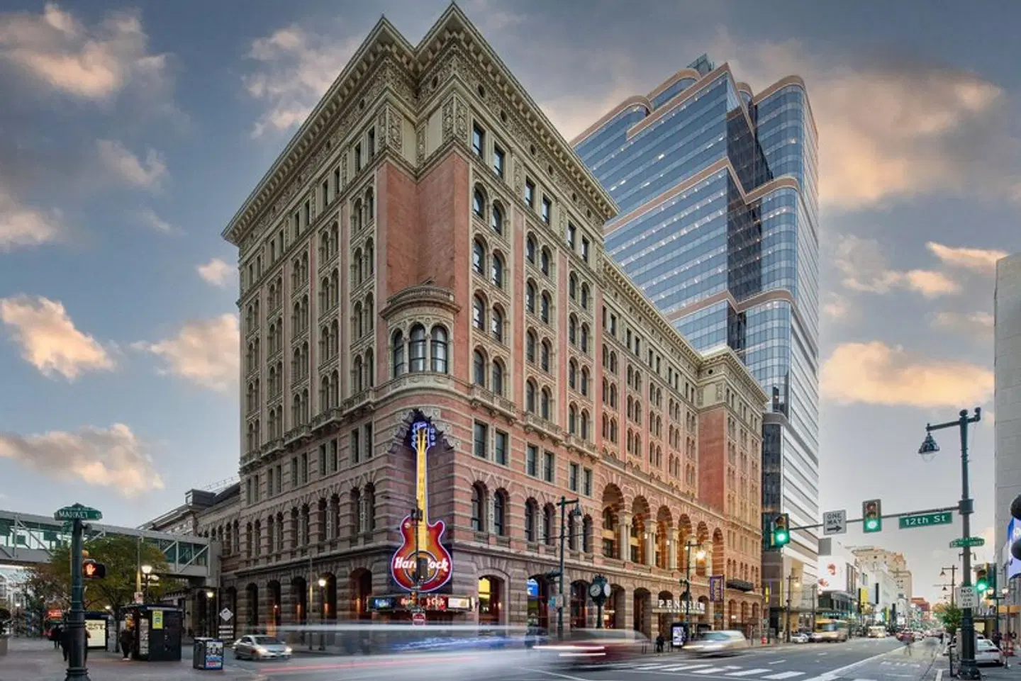 Marriott Philadelphia Downtown EXTERIOR