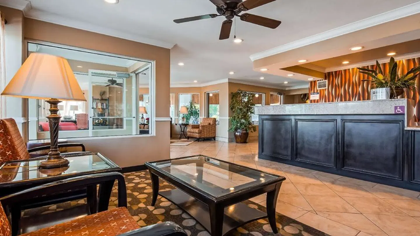 Best Western PLUS Corning Inn LOUNGE_LOBBY