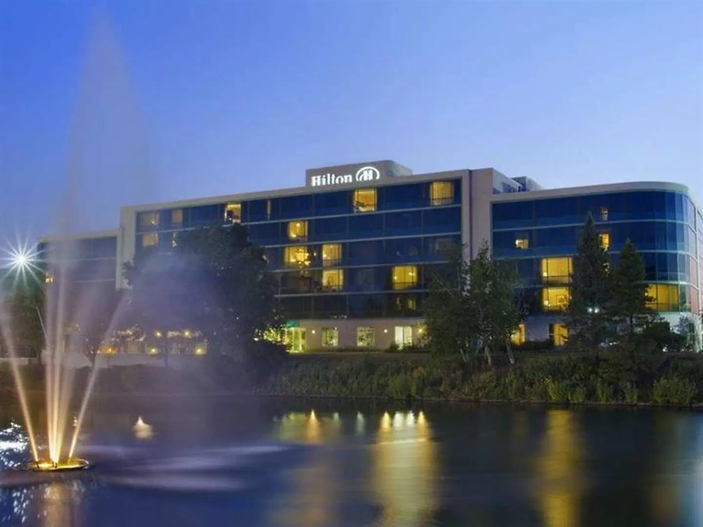 Hilton Lexington Suites EXTERIOR